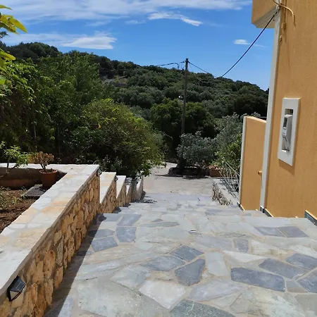 Asteras Aparthotel 3*