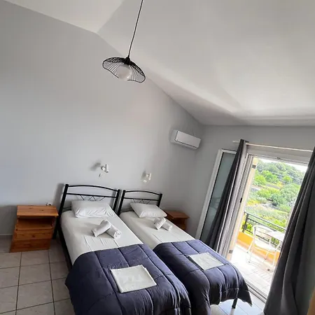 Lägenhetshotell Asteras 3*